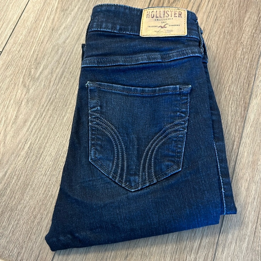 Hollister skinny jeans